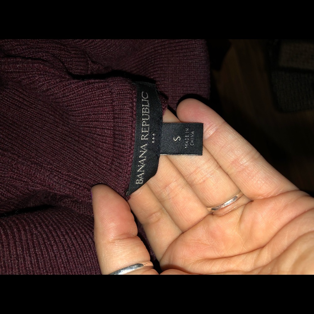 Banana Republic Turtleneck Sweater - Picture 2 of 2